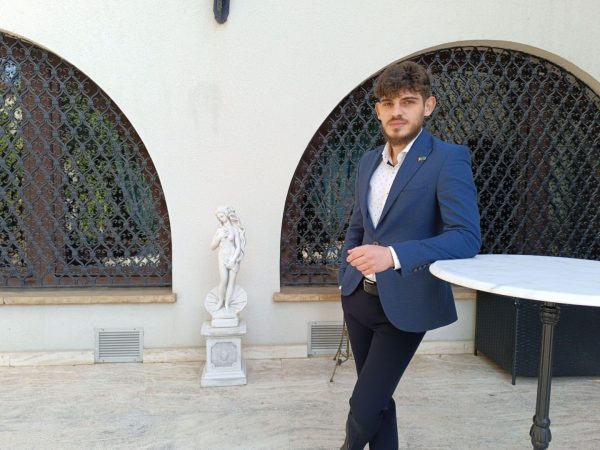 Branduri care se văd, se citesc și se aud: Vlad Augustin, Senior Vânzări EkoGroup, propune mixul DOOH, steaguri direcționale și LinkedIn automatizat
