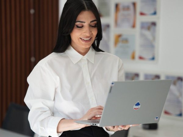 REMAX Klass și Manuela Halasag – parteneriatul corect pentru cei care vor mai mult decât vânzători în piața de apartamente noi