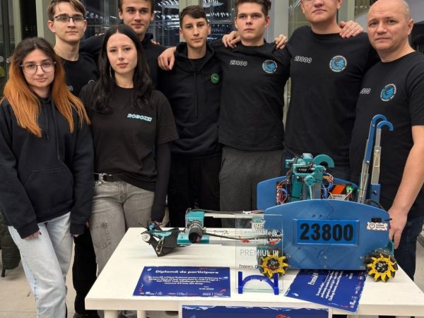 Viitorul roboticii românești: Susține echipa Robozzi #23800 în misiunea lor
